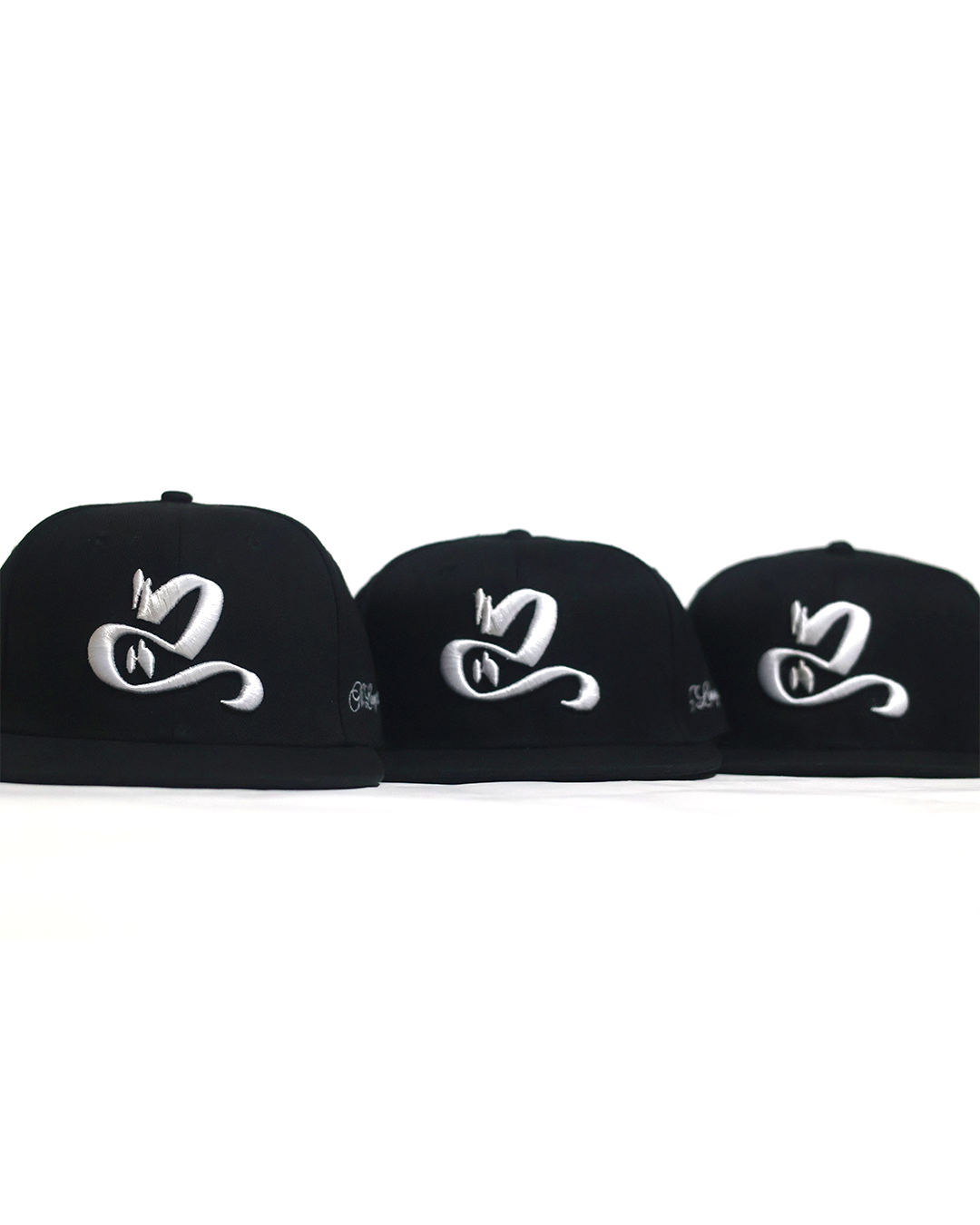 ESSENTIAL FITTED CAP